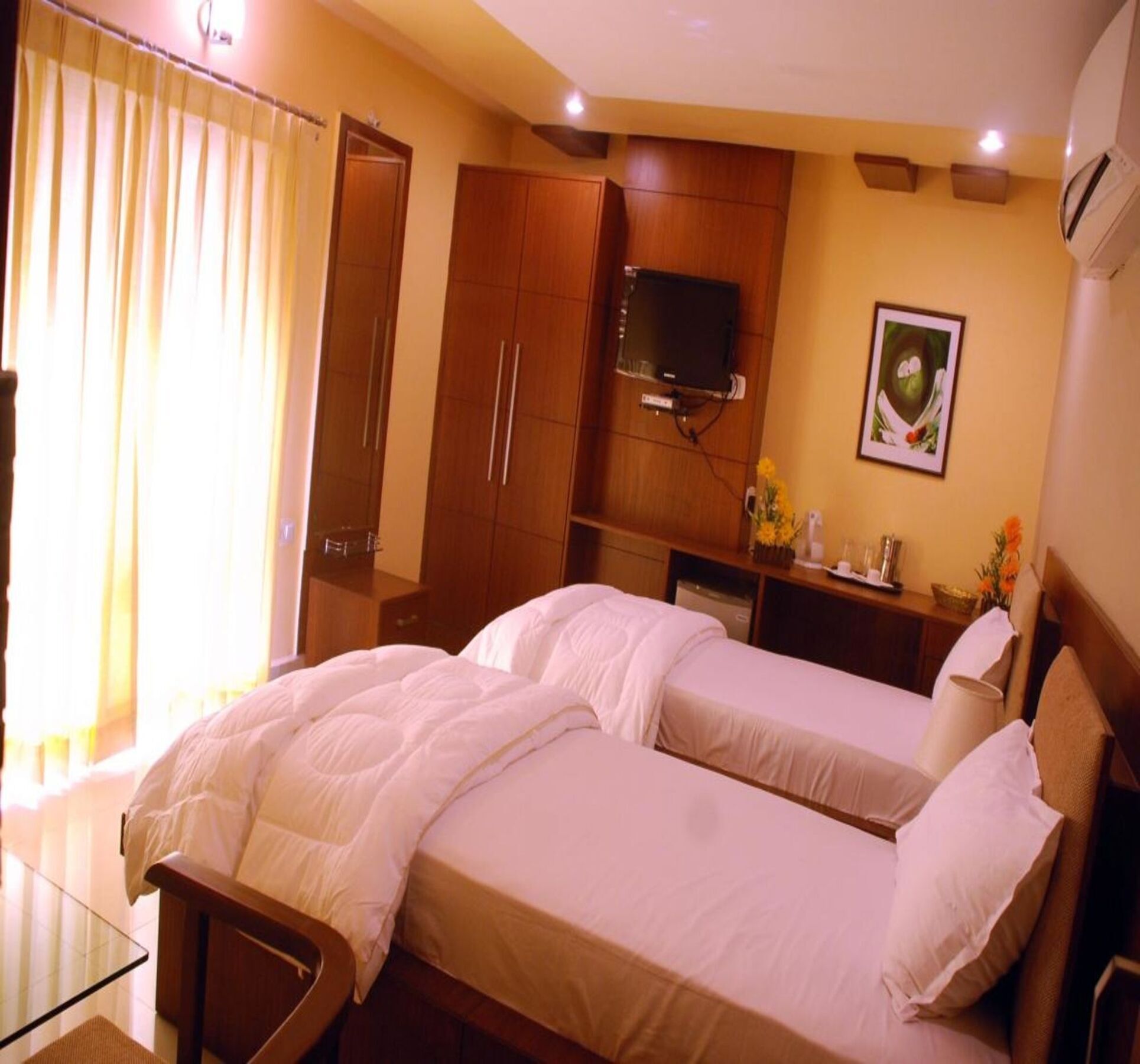 Hotel Sri Madhura Inn Hyderabad Exterior photo